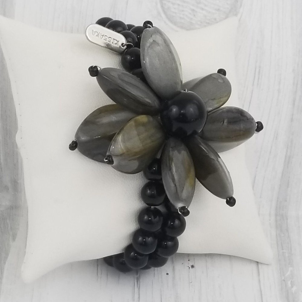 Kissaka Double Stranded Flower Stretch Bracelet Plastic Gray Brown Black U4